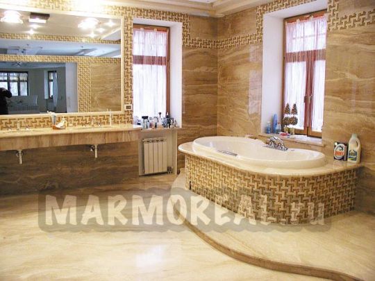 Облицовка ванной комнаты с применением мрамора DAINO IMPERIALE (Дайно Империале)